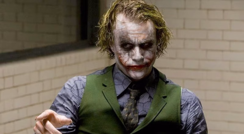 Behind the Scene: Aksi Improvisasi Heath Ledger di The Dark Knight yang Jadi Legendaris